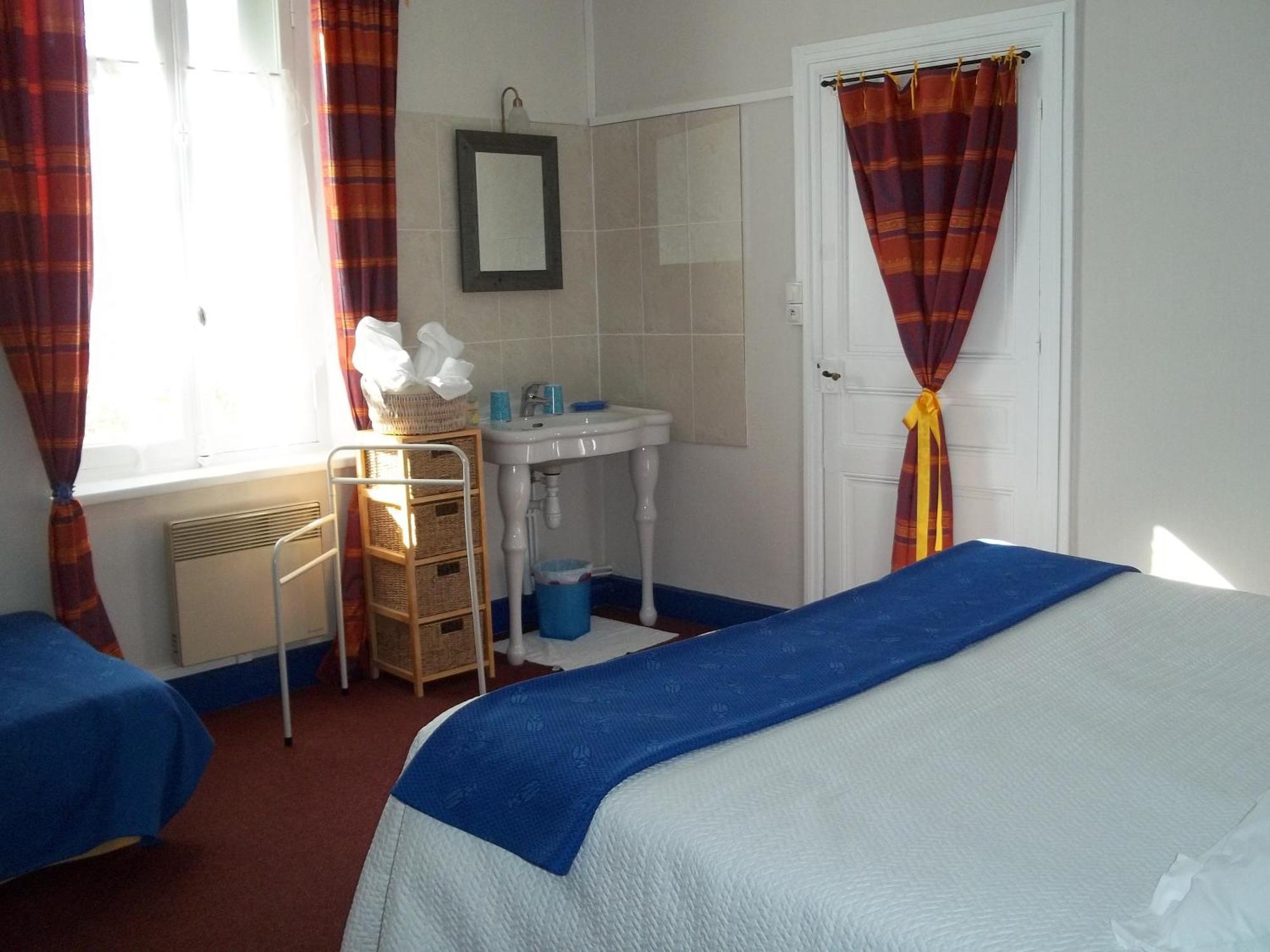 Domaine Saint-louis Bed & Breakfast 2*